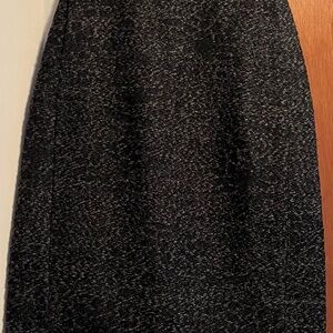 Donna Karan Black/Grey Boucle Wool Skirt Sz 6